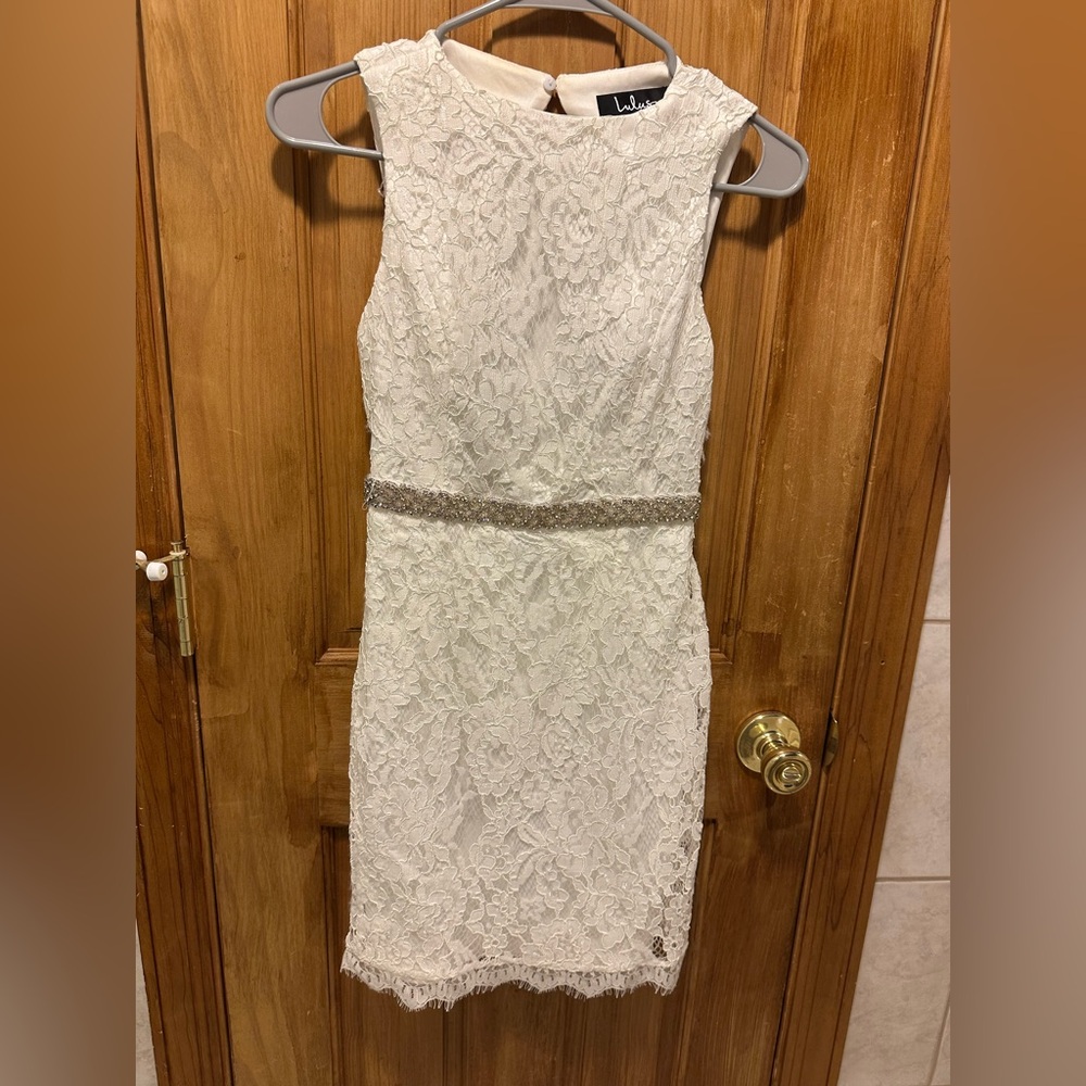 Lulu's White lace dress